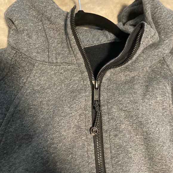 Lululemon Crop Scuba Hoodie - Picture 2 of 3